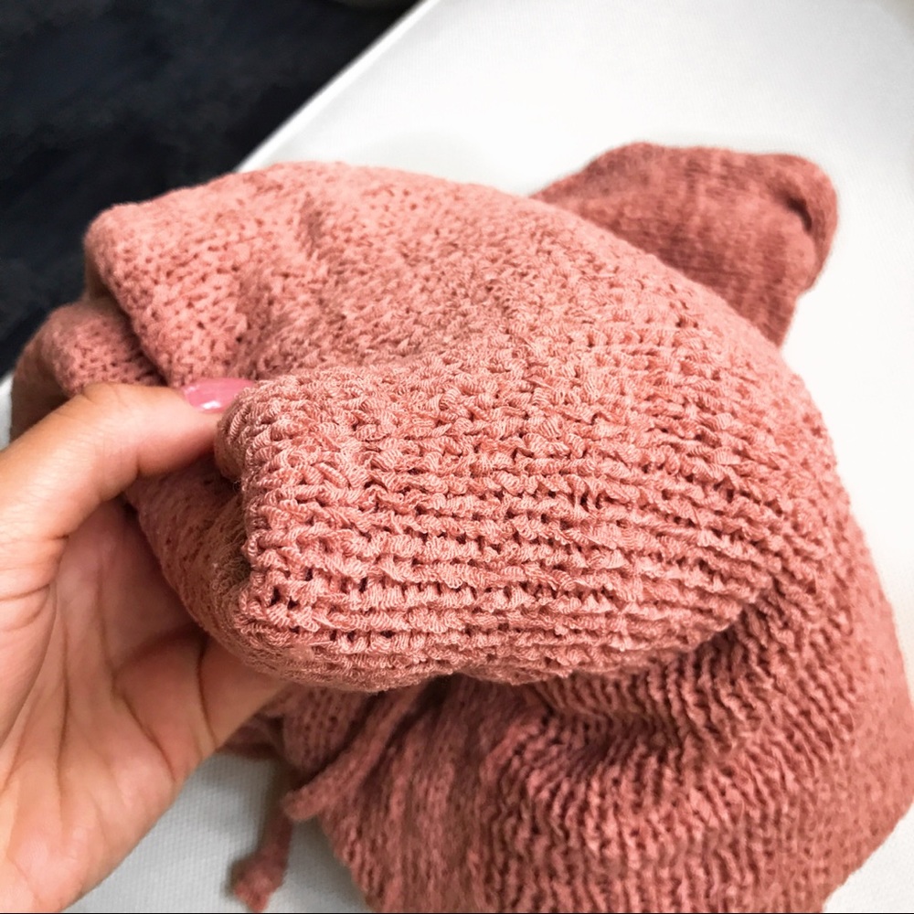 🆕 ROSE KNIT CAPRI SLEEVE OPEN SHOULDER ROMPER! - Picture 9 of 10